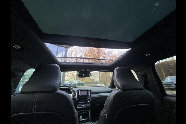 Volvo XC40 Recharge P8 AWD R-Design SOH 92% 1e eigenaar | Origineel NL auto | Pano | Harman Kardon | 360° Camera | Elec. trekhaak | Rijklaar met 12 mnd BOVAG | BTW verrekenbaar