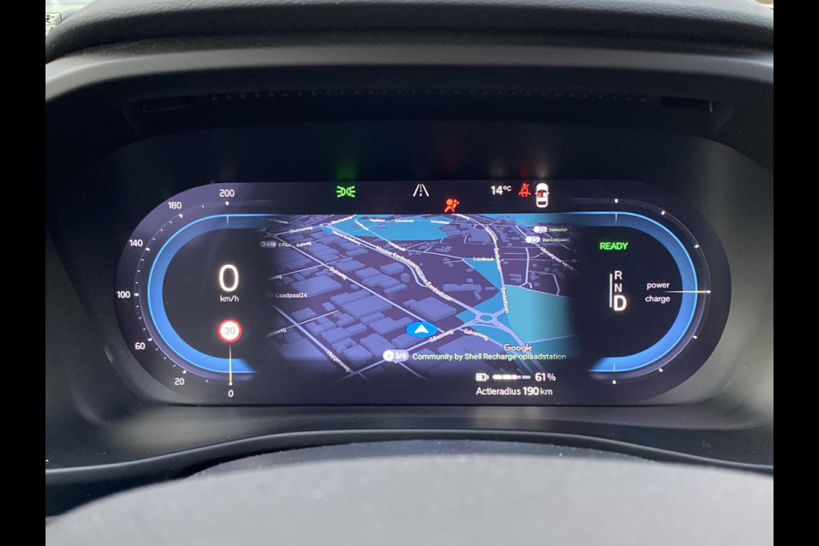 Volvo XC40 Recharge P8 AWD R-Design SOH 92% 1e eigenaar | Origineel NL auto | Pano | Harman Kardon | 360° Camera | Elec. trekhaak | Rijklaar met 12 mnd BOVAG | BTW verrekenbaar