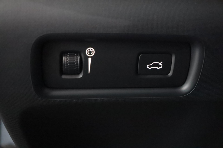 Polestar 2 Long Range Dual Motor Launch Edition 78kWh|SOH 91.5%|Stoelverwarming|Pano|ACC