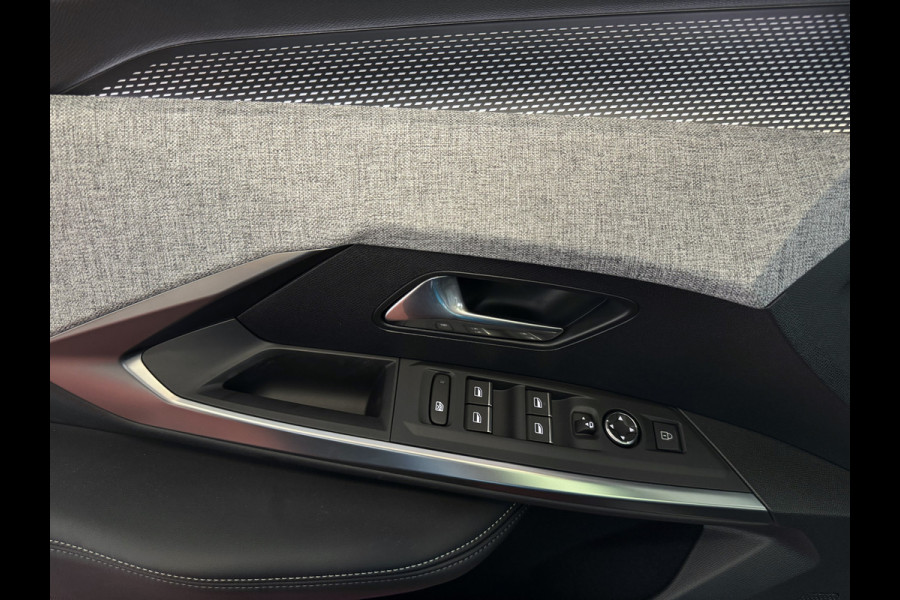 Peugeot 5008 1.2 HYBRID 145 GT GLAZENDAK 7PERS STOEL/STUUR VERW. ELEK.KLEP LED 7P 7 Persoons