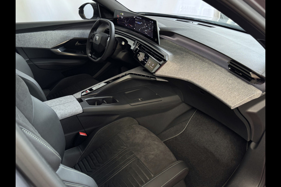 Peugeot 5008 1.2 HYBRID 145 GT GLAZENDAK 7PERS STOEL/STUUR VERW. ELEK.KLEP LED 7P 7 Persoons
