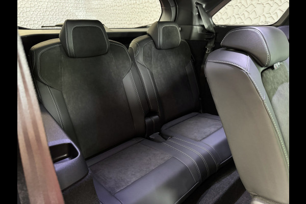 Peugeot 5008 1.2 HYBRID 145 GT GLAZENDAK 7PERS STOEL/STUUR VERW. ELEK.KLEP LED 7P 7 Persoons