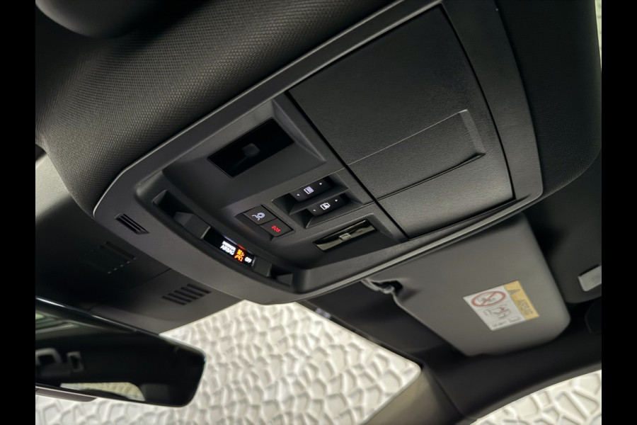 Peugeot 5008 1.2 HYBRID 145 GT GLAZENDAK 7PERS STOEL/STUUR VERW. ELEK.KLEP LED 7P 7 Persoons