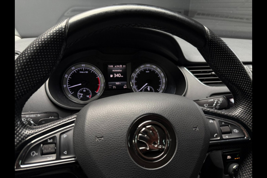 Škoda Octavia Combi 1.5 TSi 150 Pk Automaat Business Edition Climate Controle trekhaak Navigatie Stoelverwarming
