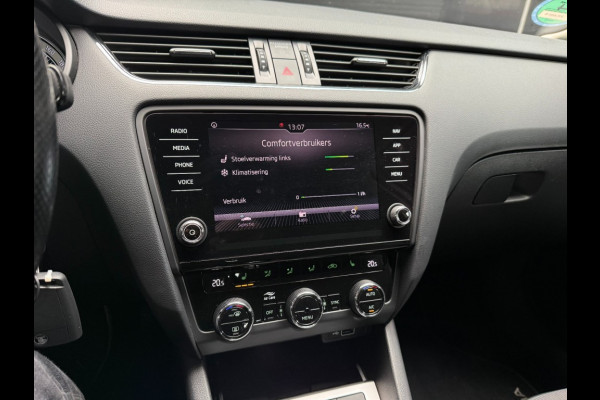 Škoda Octavia Combi 1.5 TSi 150 Pk Automaat Business Edition Climate Controle trekhaak Navigatie Stoelverwarming