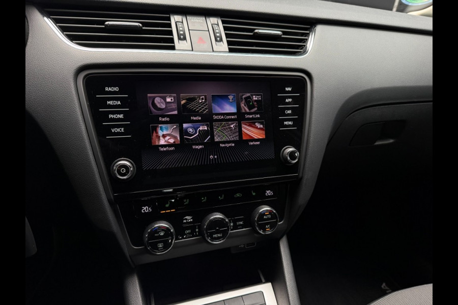 Škoda Octavia Combi 1.5 TSi 150 Pk Automaat Business Edition Climate Controle trekhaak Navigatie Stoelverwarming