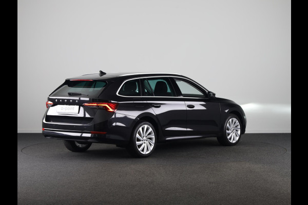 Škoda Octavia Combi 1.4 TSI iV PHEV Business Edition 204pk | Navigatie | Verwarmbare voorstoelen | Head up display | Adaptieve cruise controle