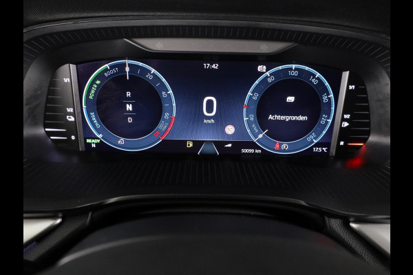 Škoda Octavia Combi 1.4 TSI iV PHEV Business Edition 204pk | Navigatie | Verwarmbare voorstoelen | Head up display | Adaptieve cruise controle