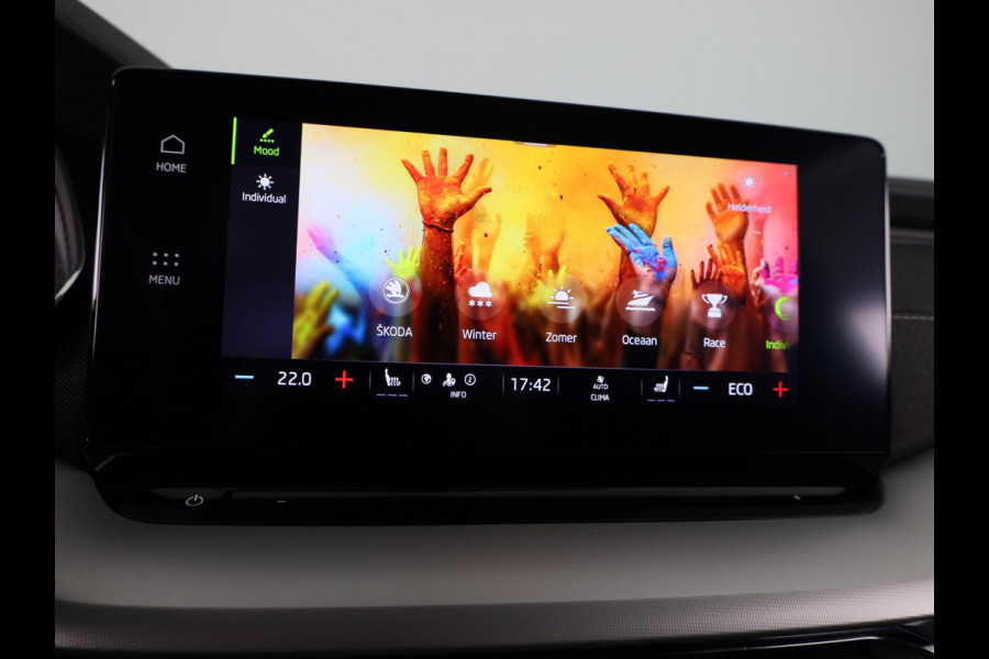 Škoda Octavia Combi 1.4 TSI iV PHEV Business Edition 204pk | Navigatie | Verwarmbare voorstoelen | Head up display | Adaptieve cruise controle