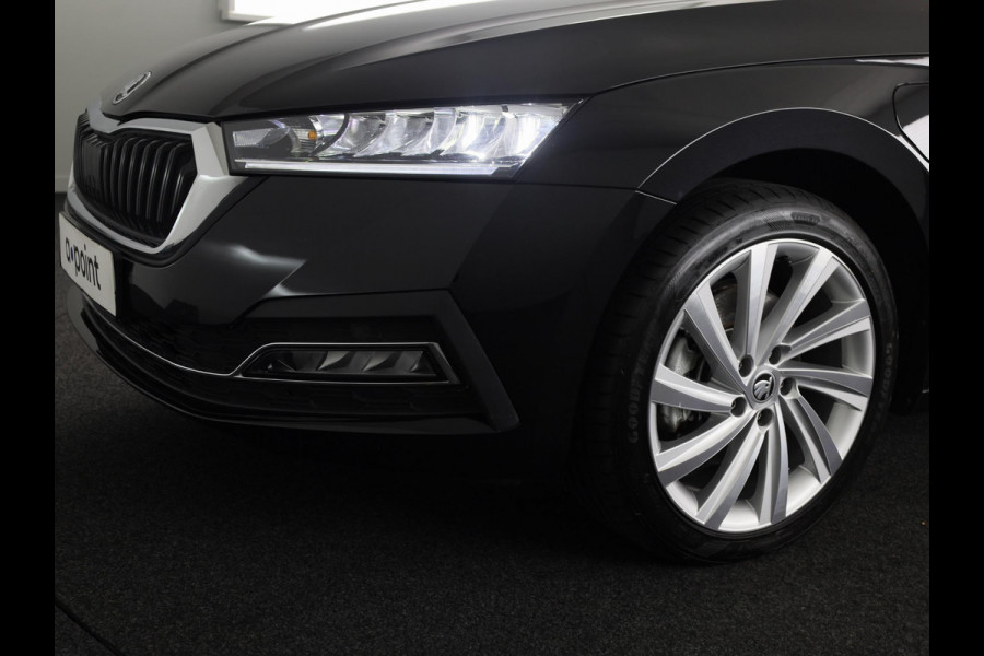 Škoda Octavia Combi 1.4 TSI iV PHEV Business Edition 204pk | Navigatie | Verwarmbare voorstoelen | Head up display | Adaptieve cruise controle