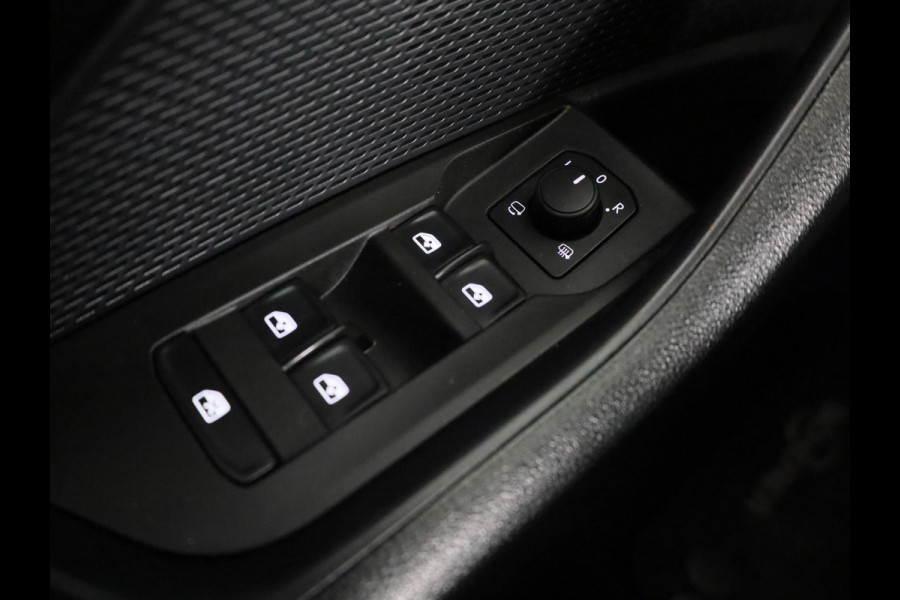 Škoda Octavia Combi 1.4 TSI iV PHEV Business Edition 204pk | Navigatie | Verwarmbare voorstoelen | Head up display | Adaptieve cruise controle