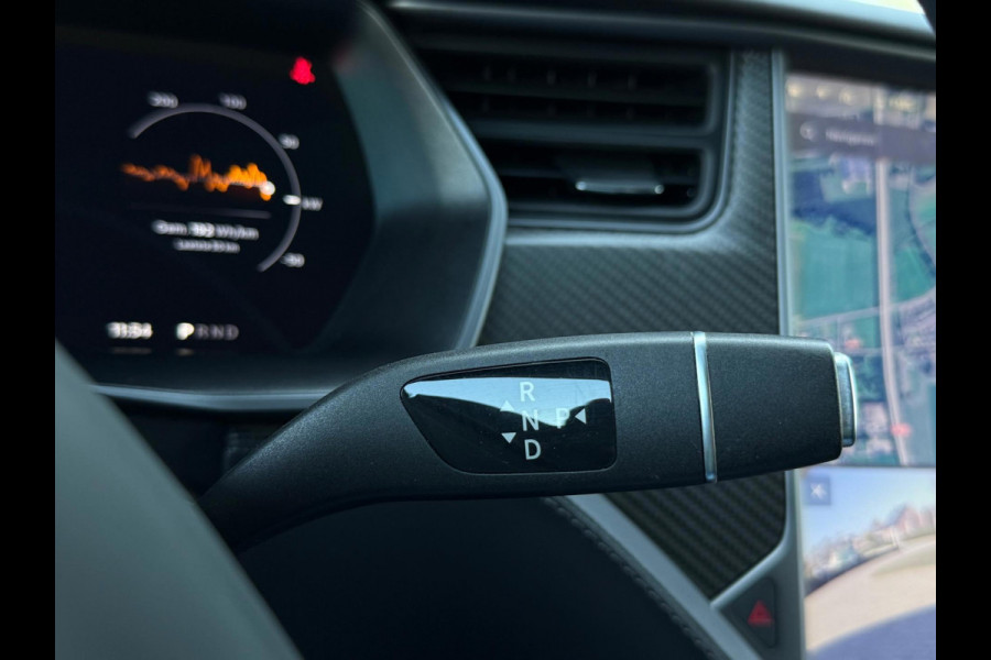 Tesla Model X 75D Base Auto Pilot Trekhaak Black Pack