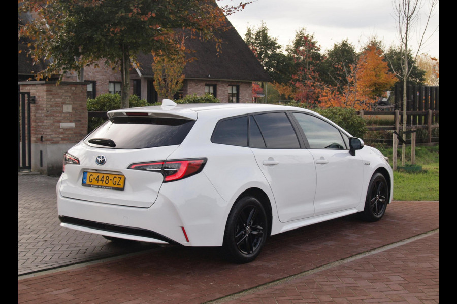 Toyota Corolla Touring Sports 1.8 Hybrid | Camera | Apple Carplay | Cruise Control | Navi |