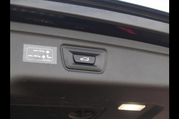 BMW 3 Serie Touring 318i Executive Edition | Camera | Apple Carplay | Trekhaak | Cruise Control | Automaat |