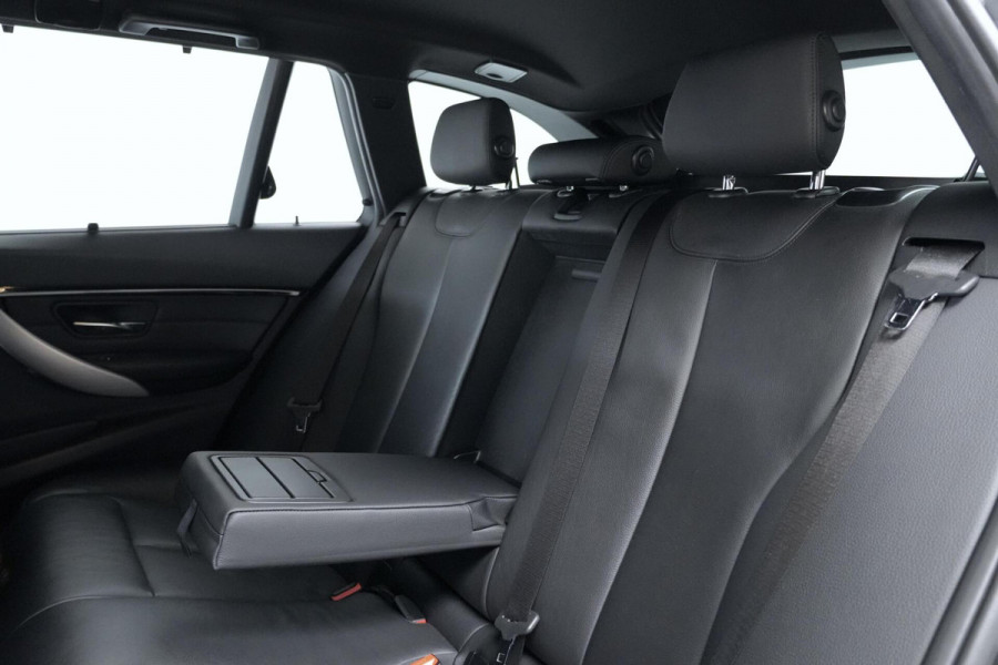 BMW 3 Serie Touring 320i M Sport High Executive Automaat 184 PK | CarPlay | Stoelverwarming | Leder | Cruise | Pdc | Led |