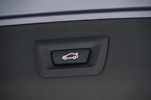 BMW 3 Serie Touring 320i M Sport High Executive Automaat 184 PK | CarPlay | Stoelverwarming | Leder | Cruise | Pdc | Led |