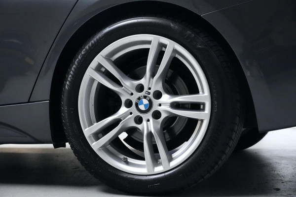 BMW 3 Serie Touring 320i M Sport High Executive Automaat 184 PK | CarPlay | Stoelverwarming | Leder | Cruise | Pdc | Led |
