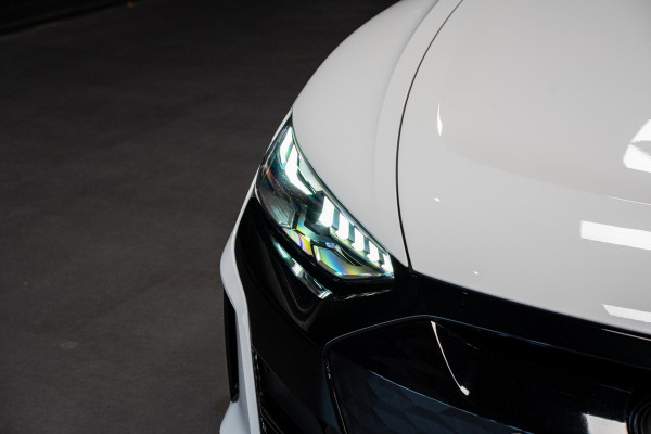 Audi e-tron GT GT 93 kWh *Luchtvering / BTW / Panorama / Warmtepomp / Surround-view / Keyless*