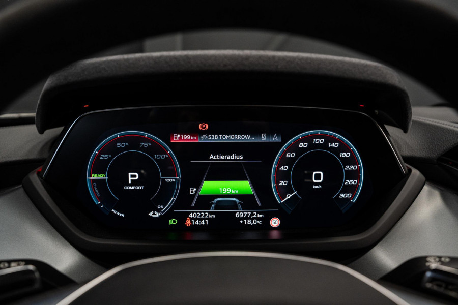 Audi e-tron GT GT 93 kWh *Luchtvering / BTW / Panorama / Warmtepomp / Surround-view / Keyless*