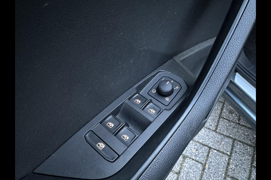 Škoda Karoq 1.5 TSI ACT DSG Automaat Style CarPlay|Keyless|Camera|Climate