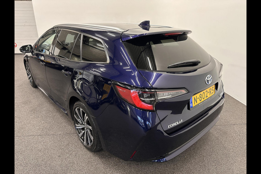 Toyota Corolla Touring Sports 1.8 Hybrid Dynamic Airco ECC Carplay Navi 17" LM Velgen Adaptive Cruise Control Stoelverwarming PDC VA+ Camera