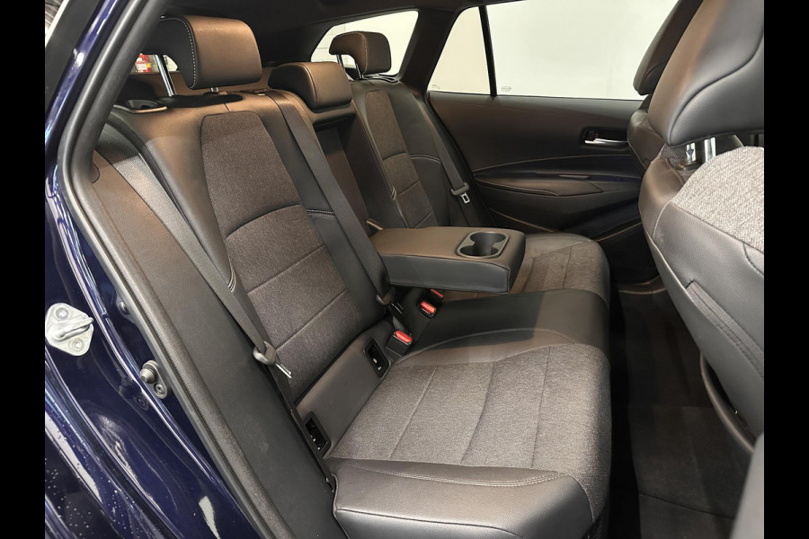 Toyota Corolla Touring Sports 1.8 Hybrid Dynamic Airco ECC Carplay Navi 17" LM Velgen Adaptive Cruise Control Stoelverwarming PDC VA+ Camera