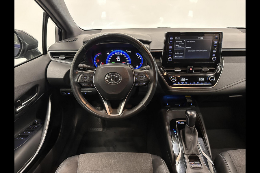 Toyota Corolla Touring Sports 1.8 Hybrid Dynamic Airco ECC Carplay Navi 17" LM Velgen Adaptive Cruise Control Stoelverwarming PDC VA+ Camera