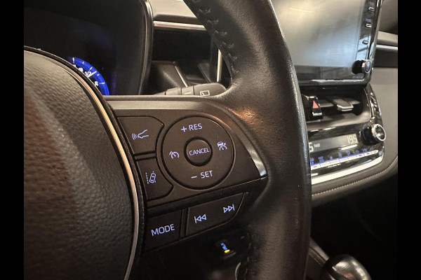 Toyota Corolla Touring Sports 1.8 Hybrid Dynamic Airco ECC Carplay Navi 17" LM Velgen Adaptive Cruise Control Stoelverwarming PDC VA+ Camera