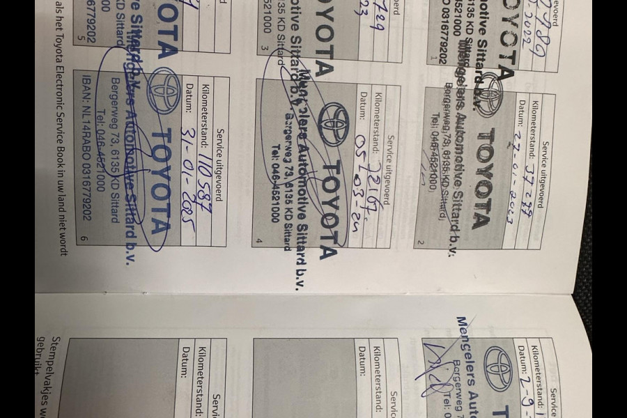 Toyota Corolla Touring Sports 1.8 Hybrid Dynamic Airco ECC Carplay Navi 17" LM Velgen Adaptive Cruise Control Stoelverwarming PDC VA+ Camera