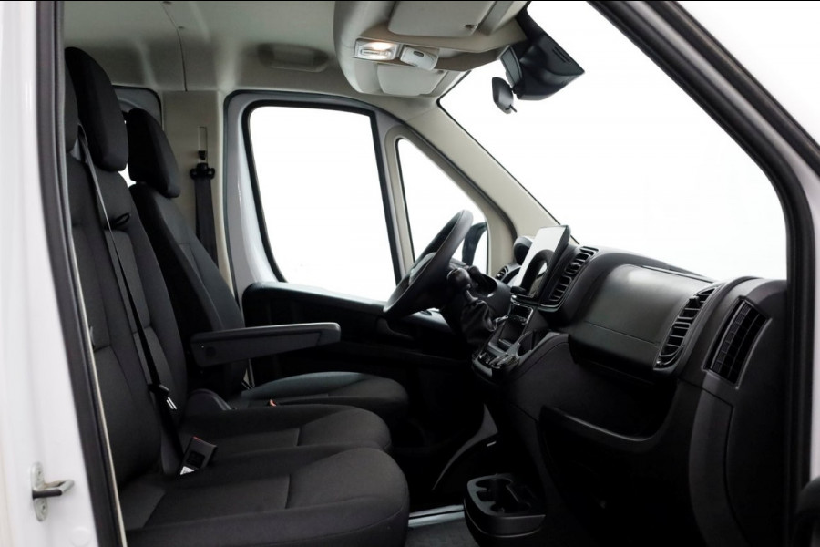 Peugeot Boxer 2.2 BlueHDi 140pk D.C. Open Laadbak Trekhaak 3000kg BPM-Vrij 11-2024