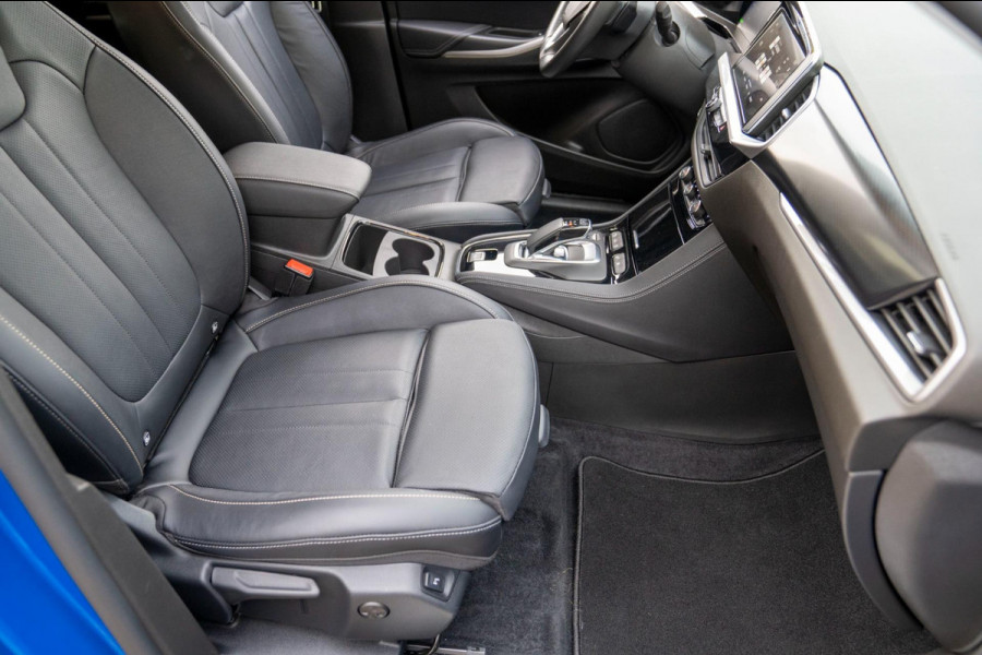 Opel Grandland 1.6 Turbo Plug-In Hybrid Ultimate | Prijs rijklaar incl. 12 mnd garantie | Memory lederen stoelen Camera Blindspot