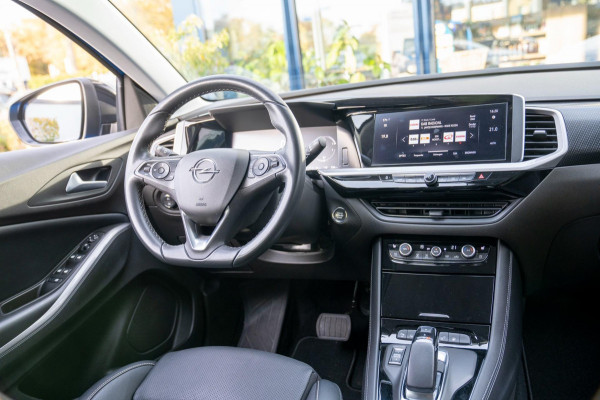 Opel Grandland 1.6 Turbo Plug-In Hybrid Ultimate | Prijs rijklaar incl. 12 mnd garantie | Memory lederen stoelen Camera Blindspot