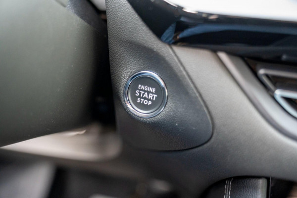 Opel Grandland 1.6 Turbo Plug-In Hybrid Ultimate | Prijs rijklaar incl. 12 mnd garantie | Memory lederen stoelen Camera Blindspot