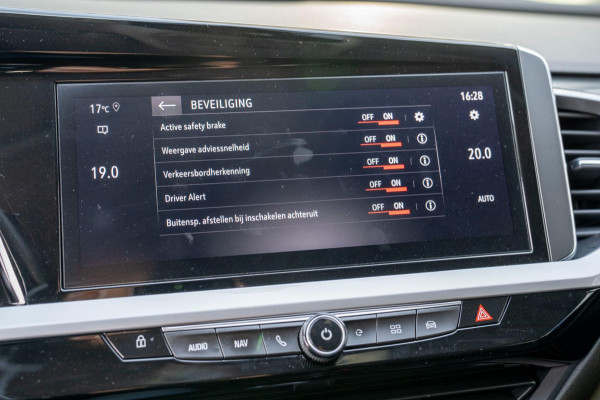 Opel Grandland 1.6 Turbo Plug-In Hybrid Ultimate | Prijs rijklaar incl. 12 mnd garantie | Memory lederen stoelen Camera Blindspot