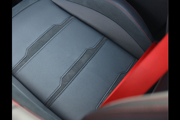 Mercedes-Benz GLE AMG 53 4MATIC+ Premium Plus | Rood design - Trekhaak - Pano