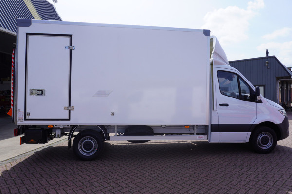 Mercedes-Benz Sprinter 319 CDI 191PK Bakwagen met laadklep Automaat Nr. V068 | Airco | Cruise | Apple-Android DEMO