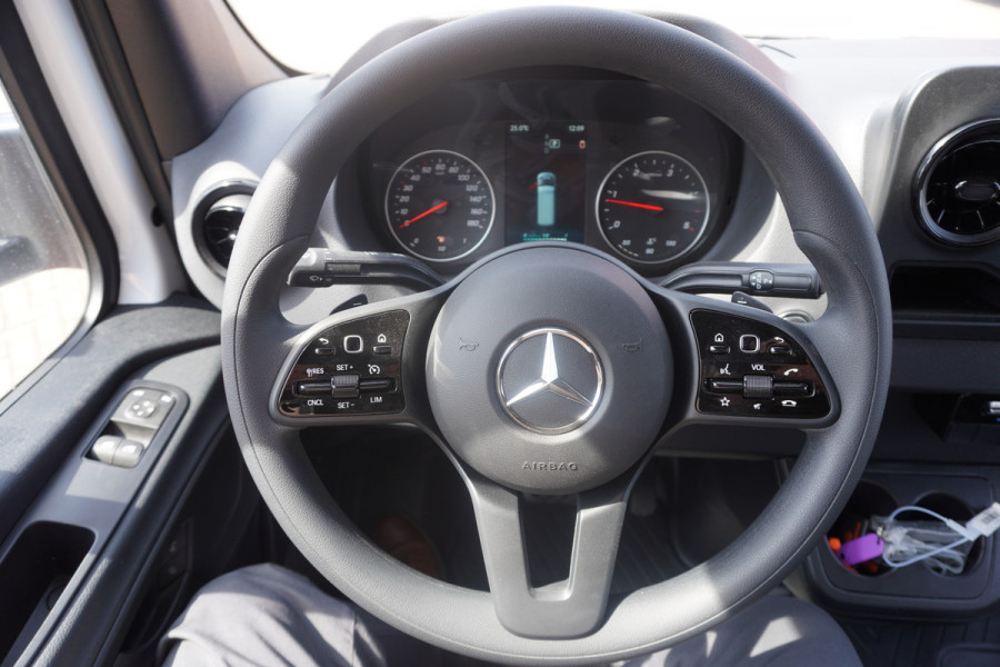 Mercedes-Benz Sprinter 319 CDI 191PK Bakwagen met laadklep Automaat Nr. V068 | Airco | Cruise | Apple-Android DEMO