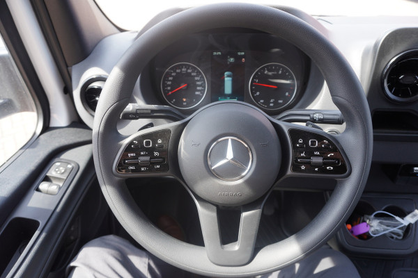 Mercedes-Benz Sprinter 319 CDI 191PK Bakwagen met laadklep Automaat Nr. V068 | Airco | Cruise | Apple-Android DEMO