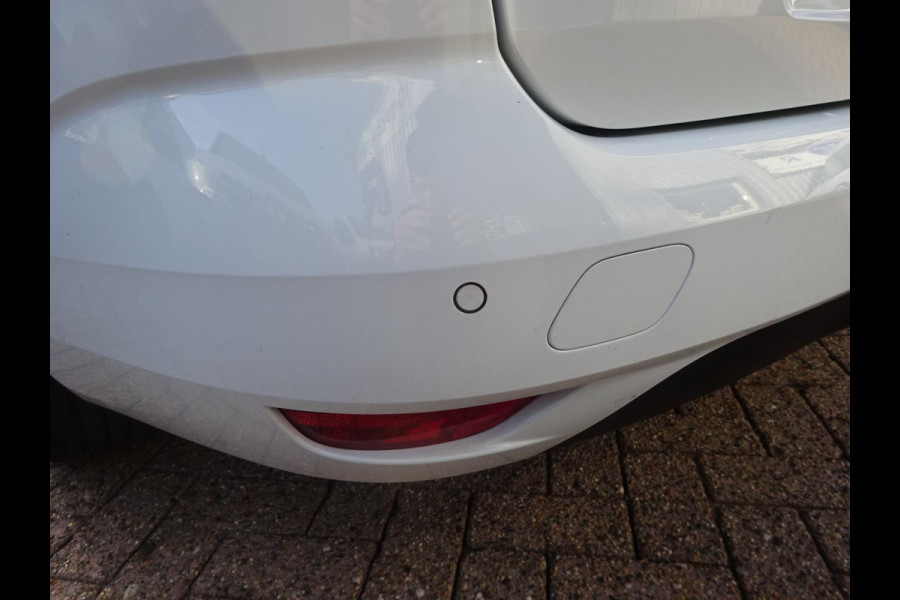 Renault Mégane 1.5 DCI 110 PK AIRCO NAVI LUXE GRIJS KENTEKEN