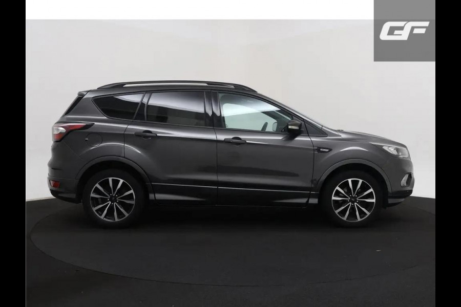 Ford Kuga 1.5 EcoBoost ST Line Pano Camera Carplay Winterpakket NAP