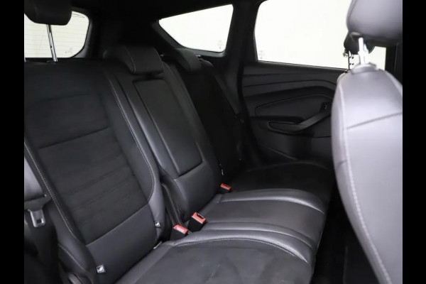 Ford Kuga 1.5 EcoBoost ST Line Pano Camera Carplay Winterpakket NAP