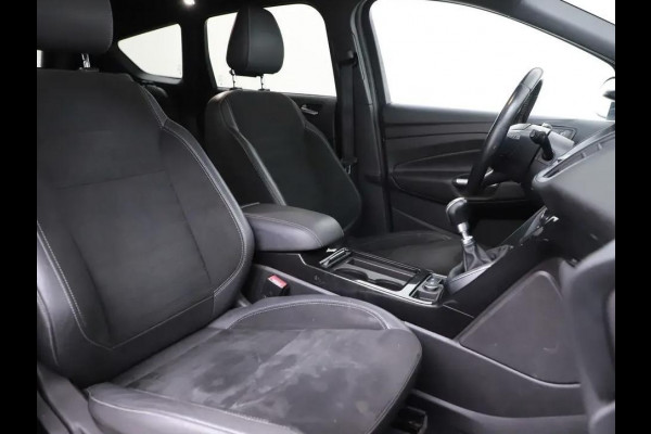 Ford Kuga 1.5 EcoBoost ST Line Pano Camera Carplay Winterpakket NAP