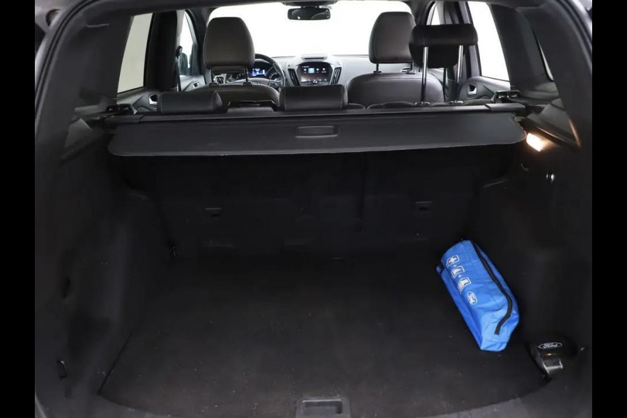 Ford Kuga 1.5 EcoBoost ST Line Pano Camera Carplay Winterpakket NAP