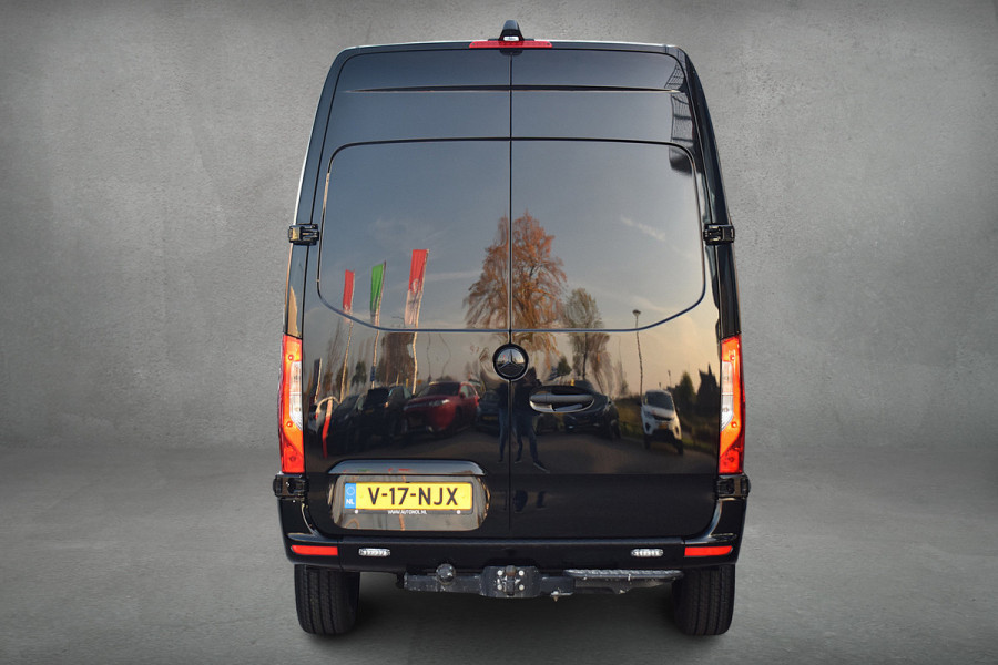 Mercedes-Benz Sprinter 317 1.9 CDI L2H2 RWD | Apple CarPlay | Camera | 18” LM | Side Bars