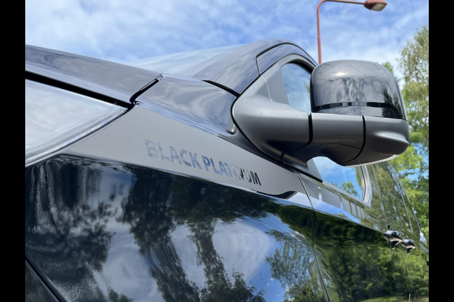 Ford Transit Custom 320 2.5 PHEV L2H1 Black Platinum DC Prijs is excl. BTW incl. BPM| | 233pk | Netto bijtelling 2025 vanaf 461,- per maand! | Driver Assistance Pack Ultimate | Dubbele Zijschuifdeuren