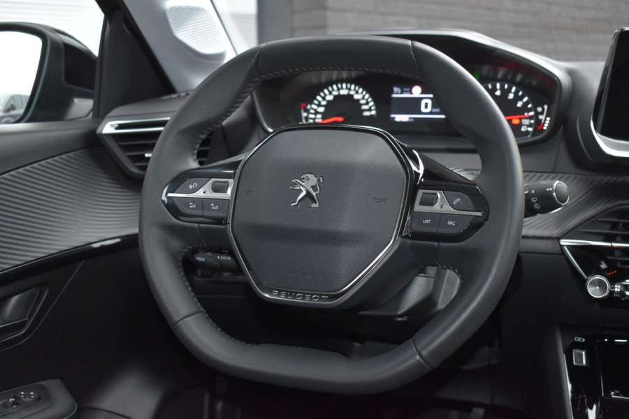 Peugeot 208 1.2 PureTech 100PK Allure Pack | Carplay | Camera | Keyless | Stoelverw. | Incl. garantie
