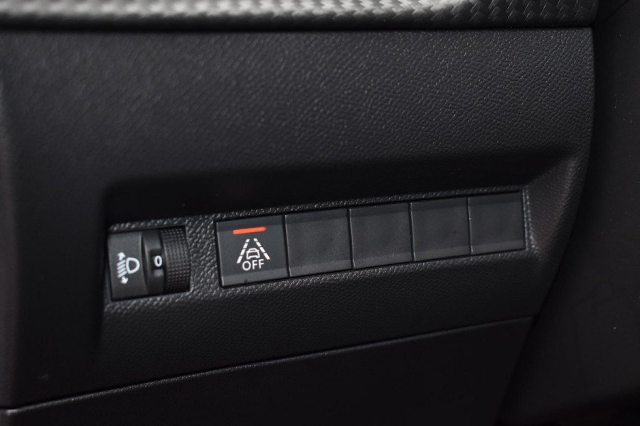 Peugeot 208 1.2 PureTech 100PK Allure Pack | Carplay | Camera | Keyless | Stoelverw. | Incl. garantie