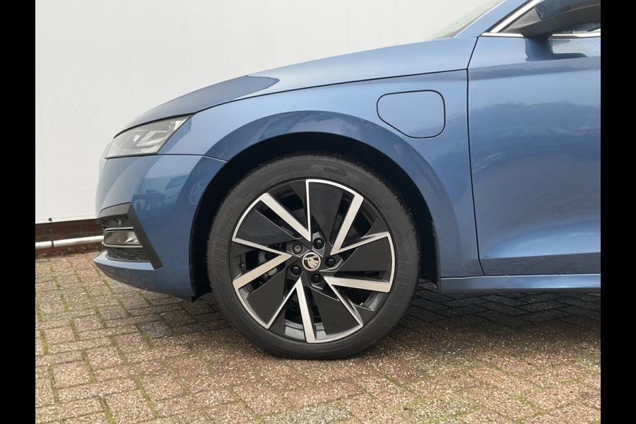 Škoda Octavia Combi 1.4 TSI iV PHEV Business Edition Plus Pano.dak Stoel/Stuurverw Sfeerverl Blue Beauty
