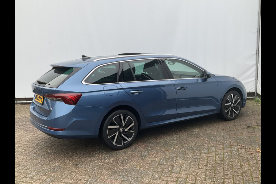 Škoda Octavia Combi 1.4 TSI iV PHEV Business Edition Plus Pano.dak Stoel/Stuurverw Sfeerverl Blue Beauty