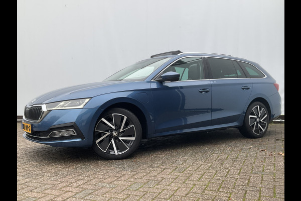 Škoda Octavia Combi 1.4 TSI iV PHEV Business Edition Plus Pano.dak Stoel/Stuurverw Sfeerverl Blue Beauty